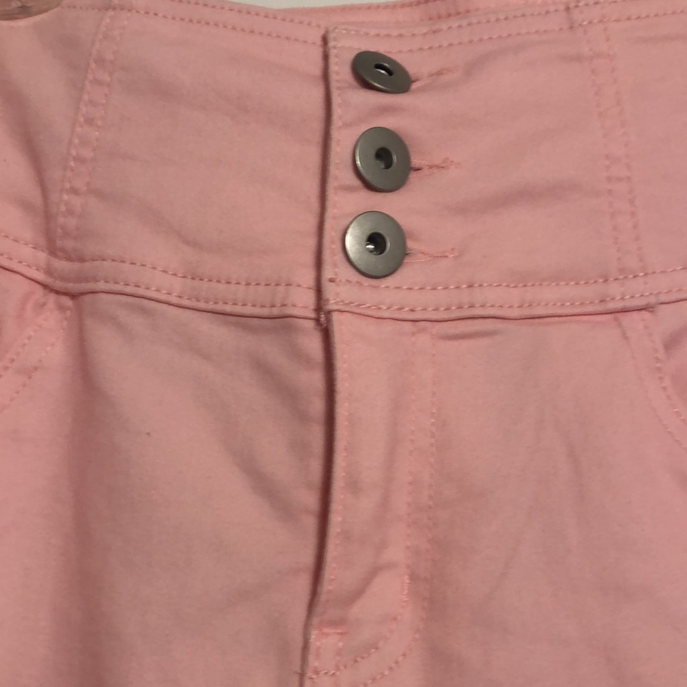 No Boundaries High Rise Crop Skinny Capris - Picture 2 of 6